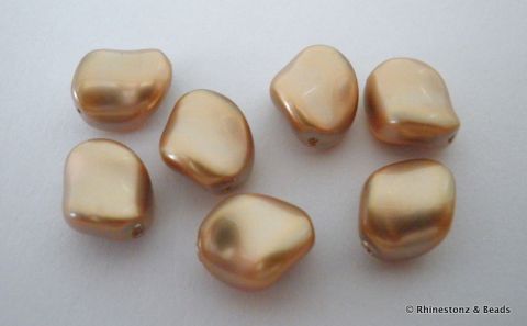 Swarovski Curved Pearl Art 5826 Bronze 9mm